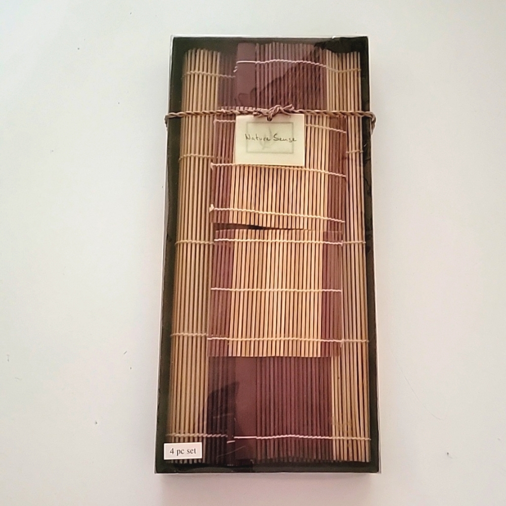 NATURE SENSE 4 PIECE SET BAMBOO MATCH STICK PLACEMATES WITH SET OF TWO COASTERS.